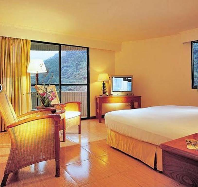 คิงส์ รีสอร์ต แอนด์ สปา Hotel ไท่อัน ภายนอก รูปภาพ